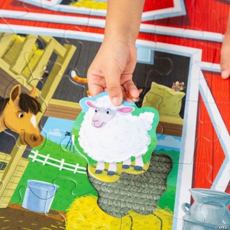 Puzzle de podea in forma de hambar, Barn budies floor puzzle, Peaceable Kingdom